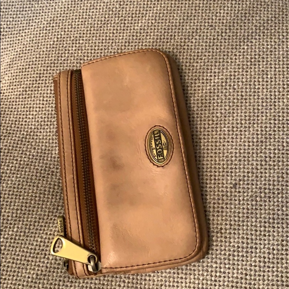 Fossil wallet/pouch